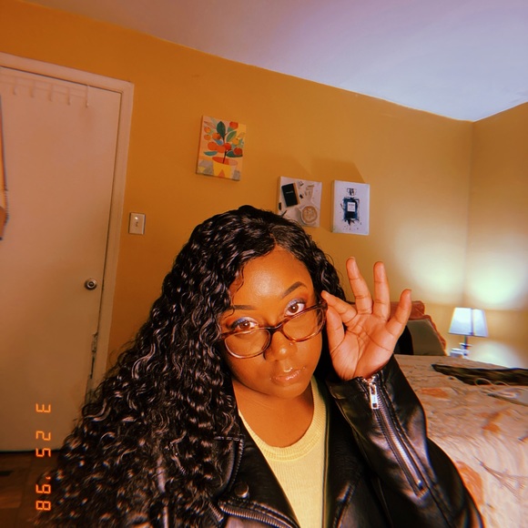 Meet your Posher, Mary - Picture 3 of 5